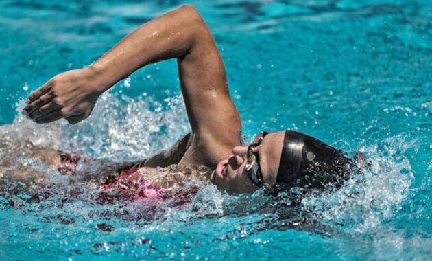 Swimming for weight loss: The best strokes and why they work