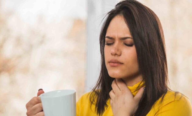 Sore throat during monsoon: Causes and remedies