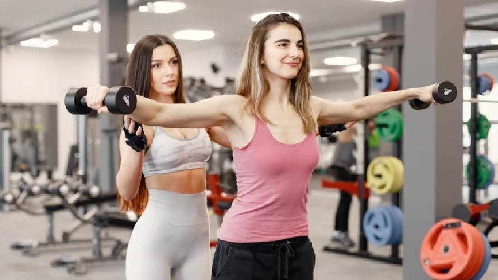 Girls with Muscle Reveal Their Go-to Training Sessions