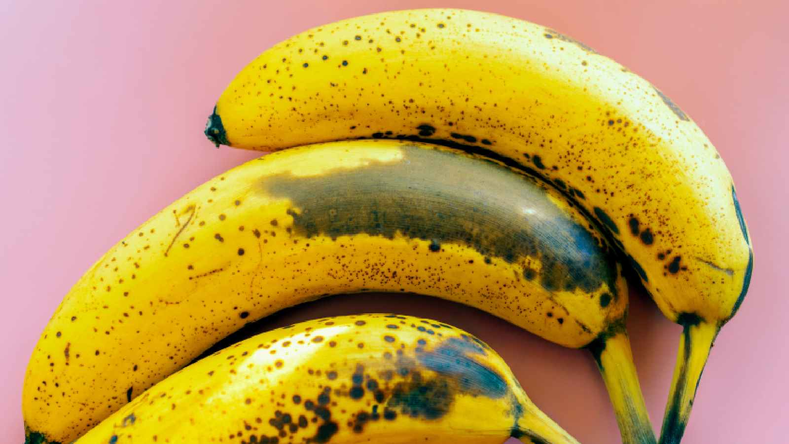 5 healthy ways to use overripe bananas