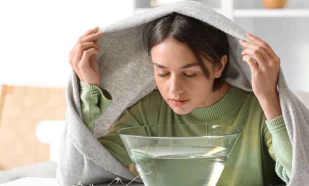 Steam inhalation: 5 benefits for respiratory health