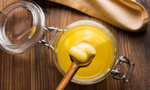 Weight loss: Is desi ghee better or olive oil?