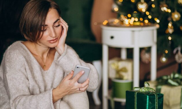 Holiday loneliness: How to cope with feeling lonely