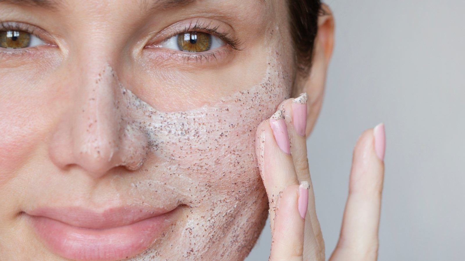 5 best exfoliators for oily skin you must try