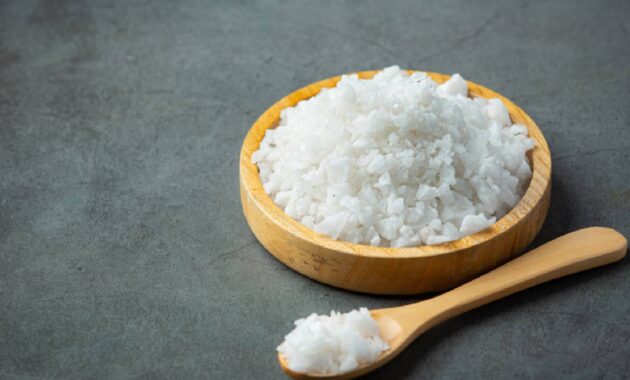 Epsom Salt: What is it, Benefits, Uses