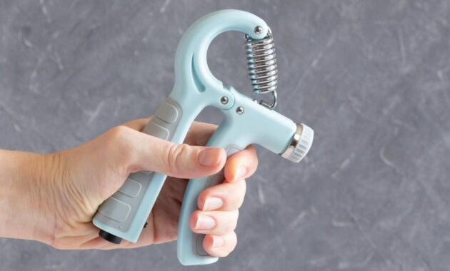 5 best hand grip strengtheners to improve hand strength