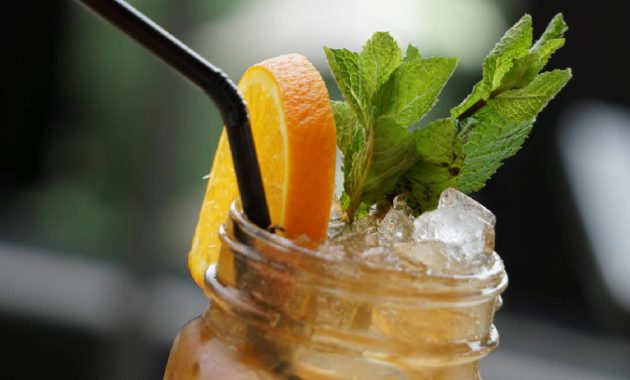 Iced Tea Recipes for Summer: 3 healthy ways to make it