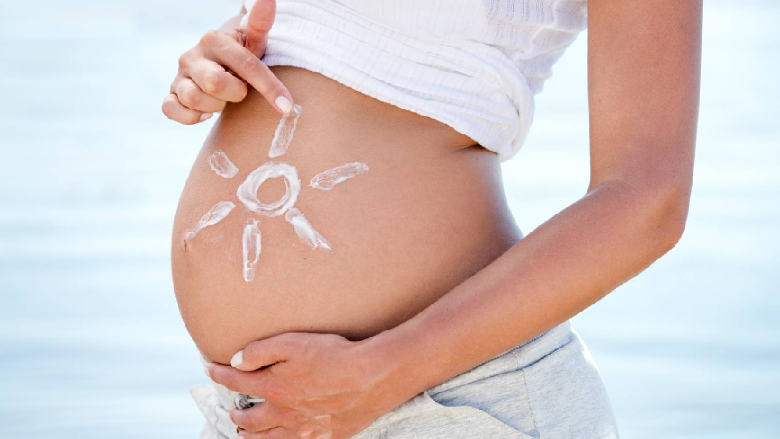 Best pregnancy-safe sunscreens: 6 top choices for you!