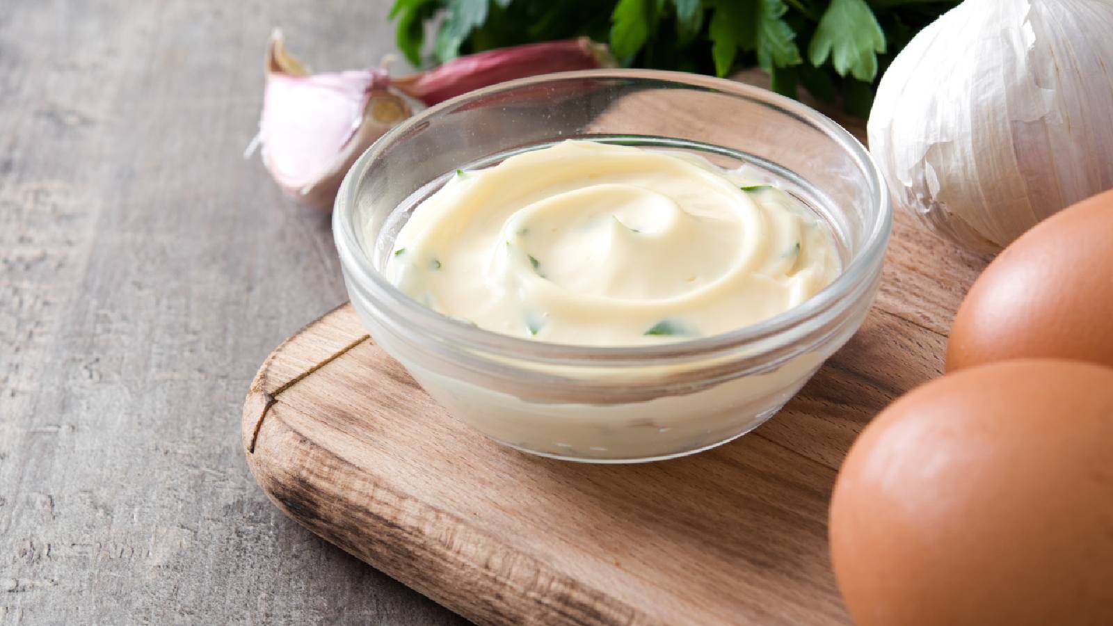 Is mayonnaise with raw eggs safe?