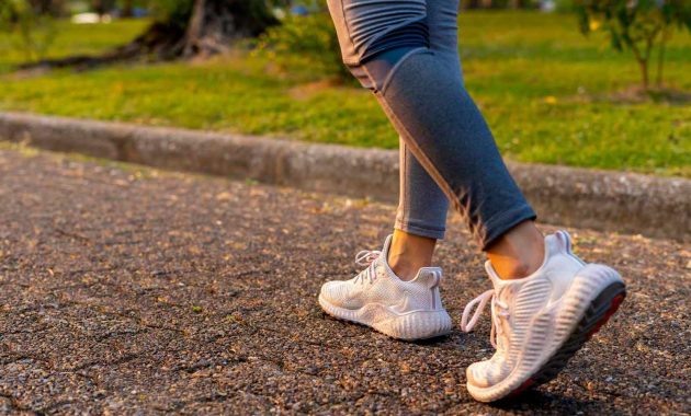 8 easy power walking tips to ace your 20-minute workout